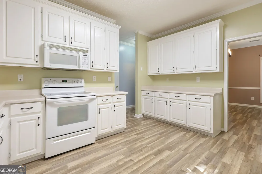 129 Avalon DR McDonough, GA 30252