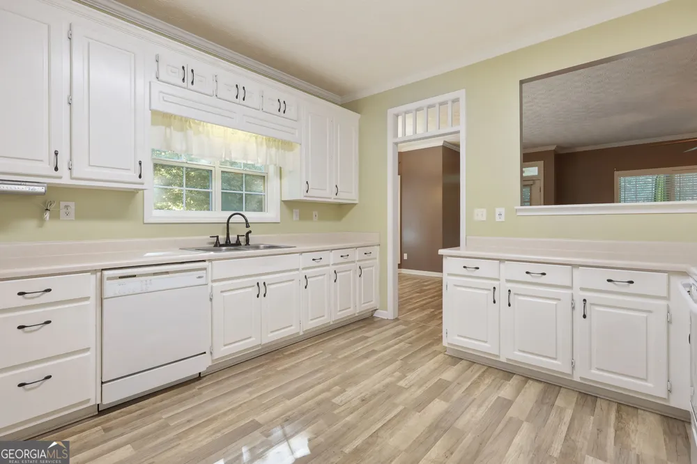 129 Avalon DR McDonough, GA 30252