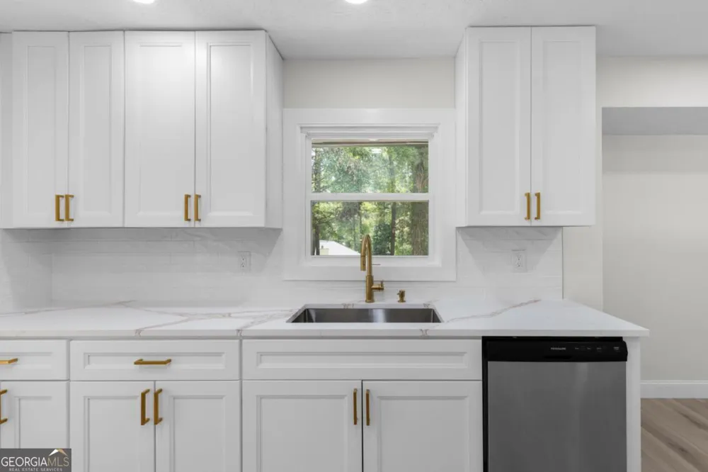 3214 Kimberly Woods CT SW Lilburn, GA 30047