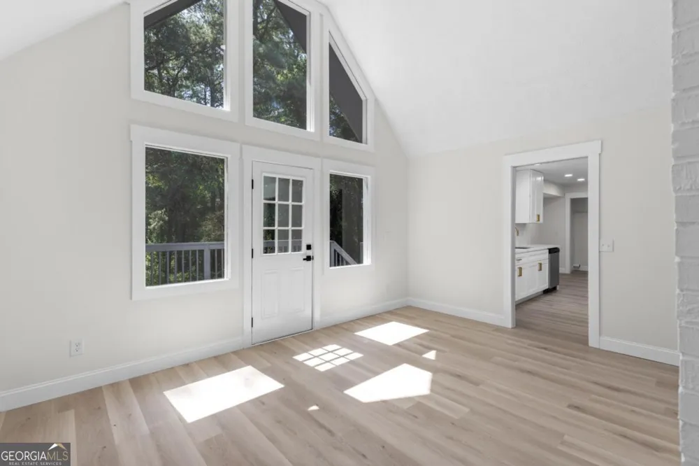 3214 Kimberly Woods CT SW Lilburn, GA 30047