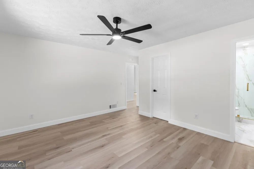 3214 Kimberly Woods CT SW Lilburn, GA 30047