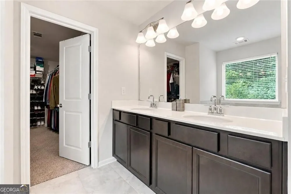 1924 Azure Grove CT Marietta, GA 30008