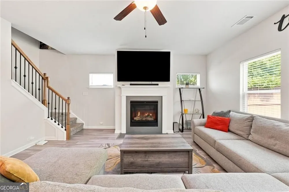 1924 Azure Grove CT Marietta, GA 30008