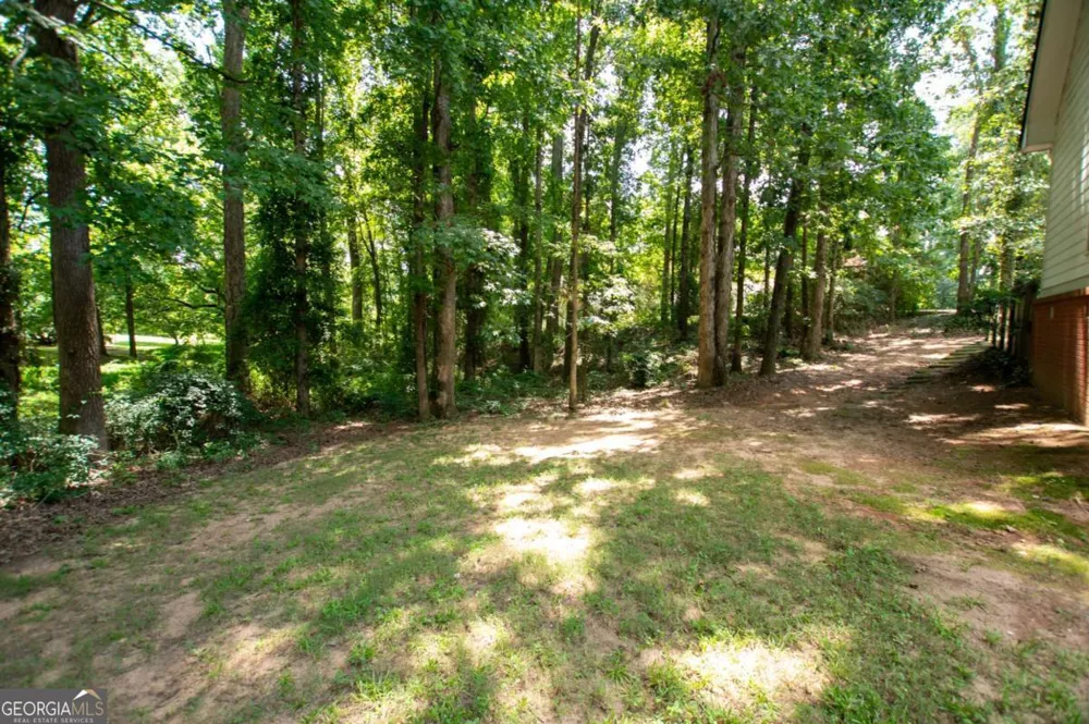1011 Lakeside CT Bishop, GA 30621