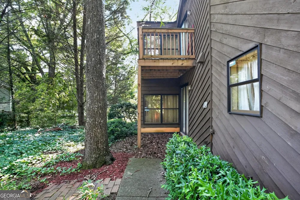 612 Tom Smith RD SW Lilburn, GA 30047
