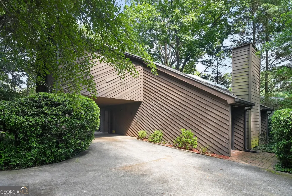 612 Tom Smith RD SW Lilburn, GA 30047