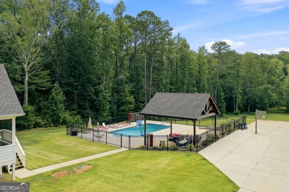1782 Worley RD Ball Ground, GA 30107