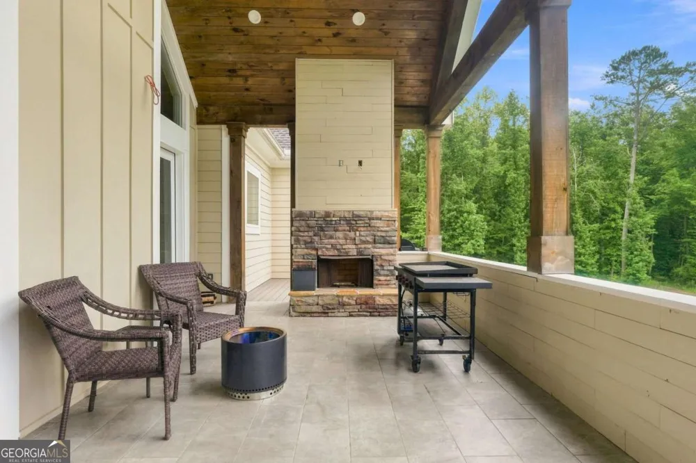1782 Worley RD Ball Ground, GA 30107
