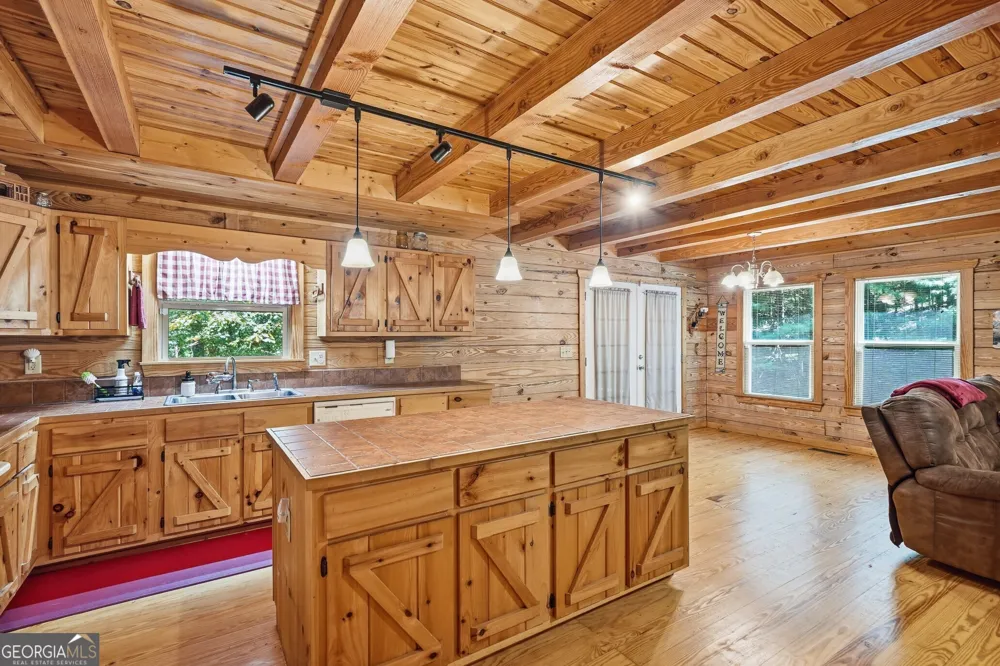 114 Rockingham WAY Ellijay, GA 30540