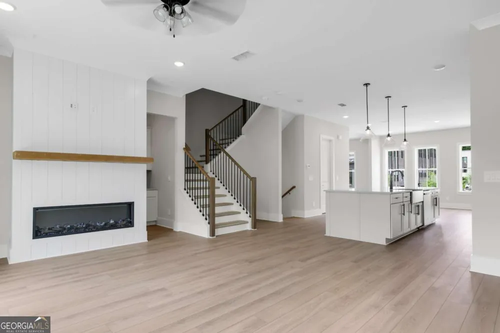 517 Red Clay Farm LN Suwanee, GA 30024