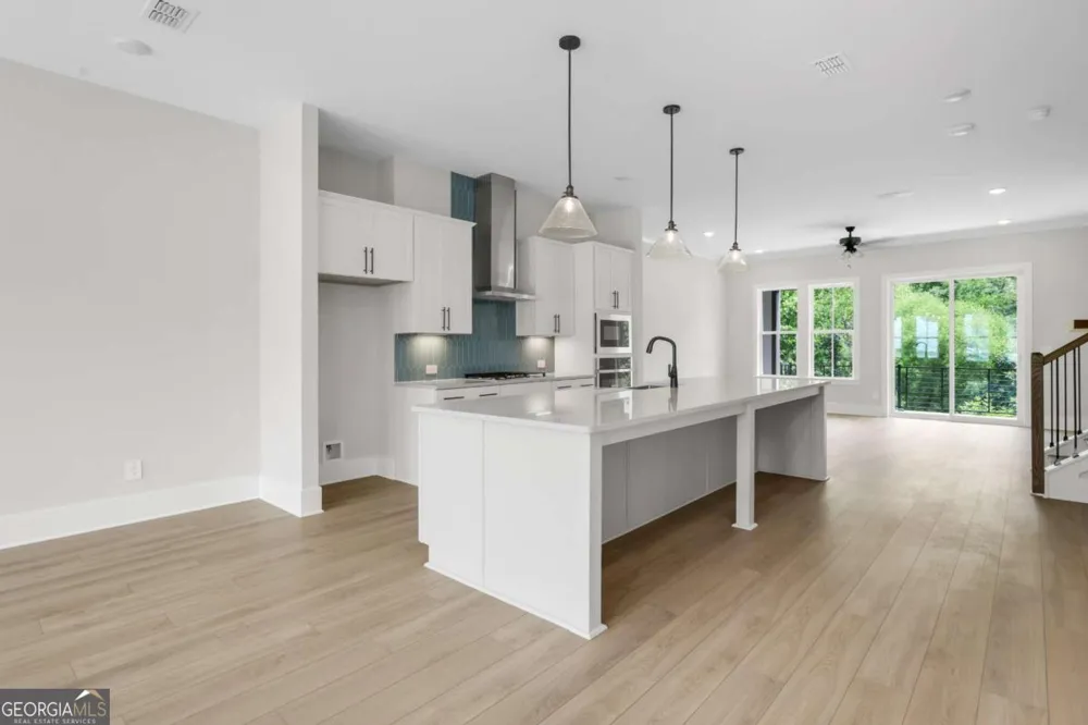 517 Red Clay Farm LN Suwanee, GA 30024