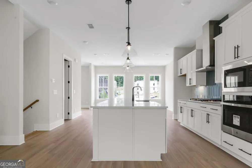 517 Red Clay Farm LN Suwanee, GA 30024