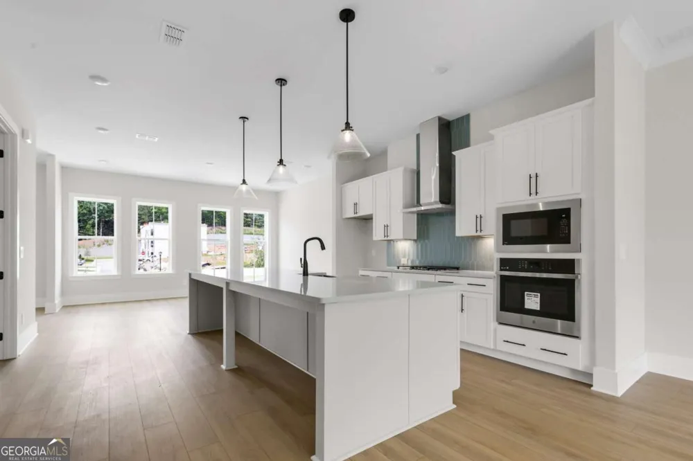 517 Red Clay Farm LN Suwanee, GA 30024