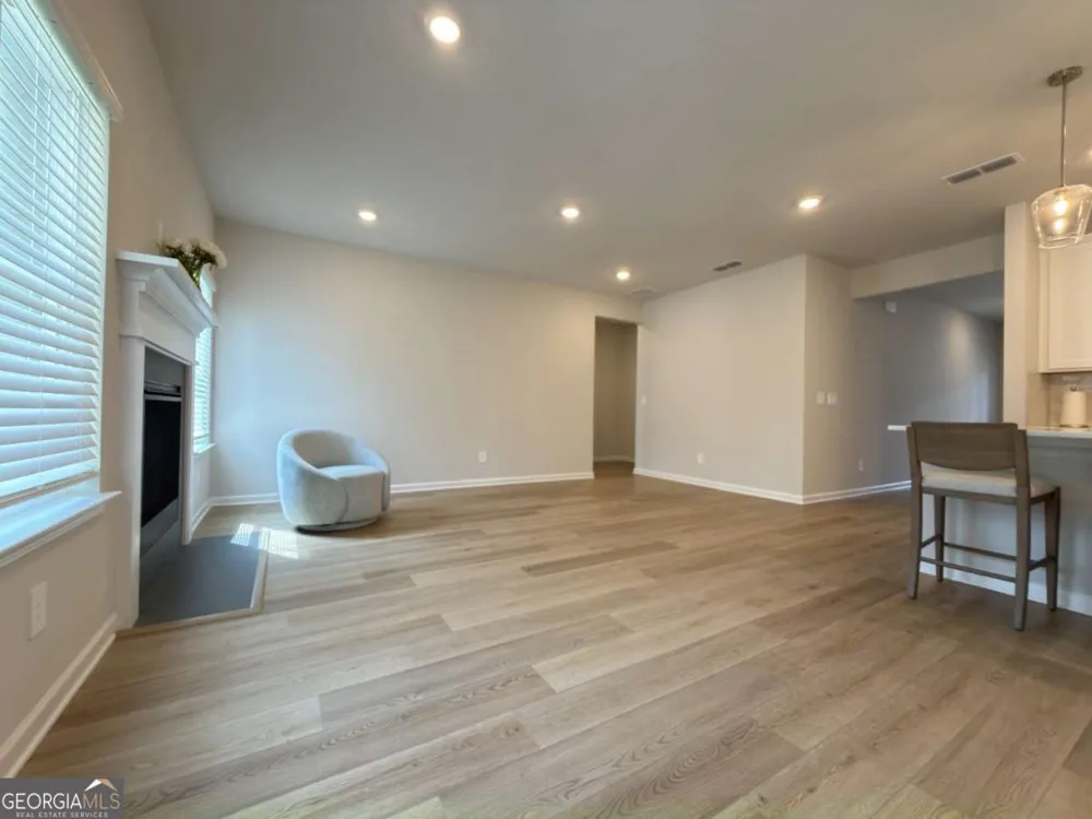 2414 Martin Spring BND Lawrenceville, GA 30045