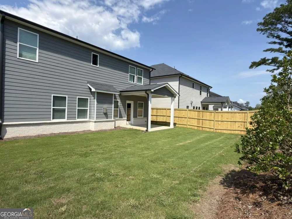 2414 Martin Spring BND Lawrenceville, GA 30045