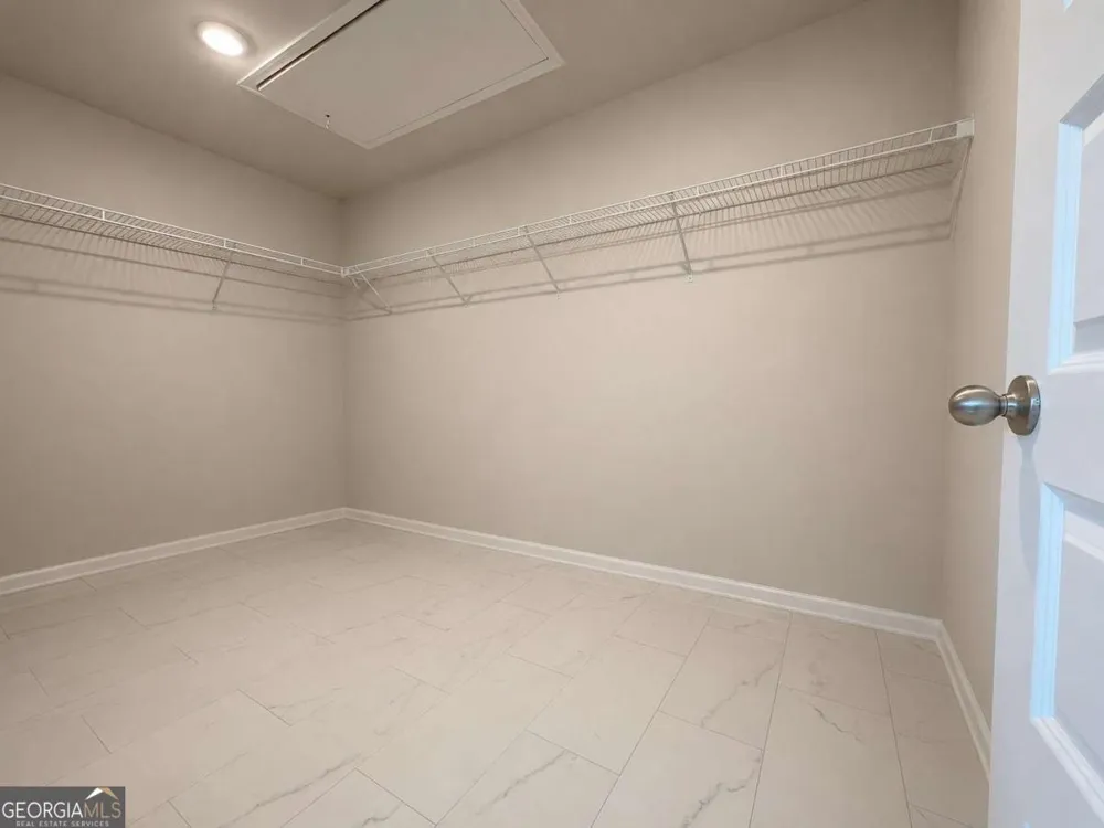 2414 Martin Spring BND Lawrenceville, GA 30045