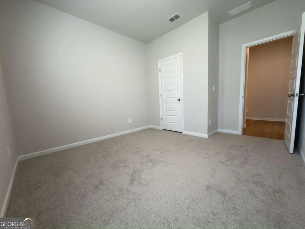 2414 Martin Spring BND Lawrenceville, GA 30045