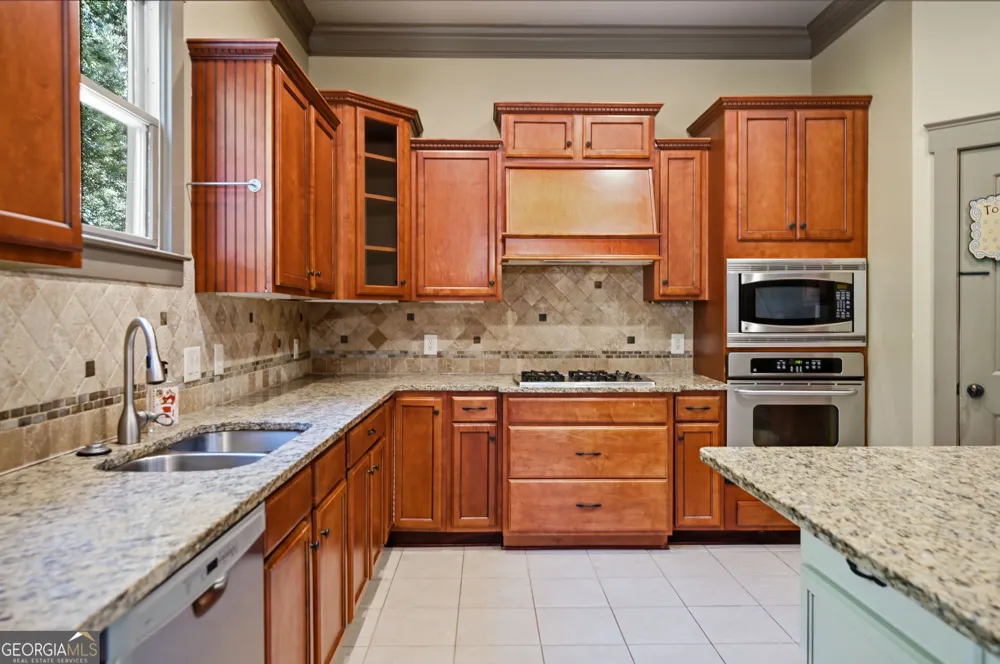 3276 Holly Glen CT Dacula, GA 30019
