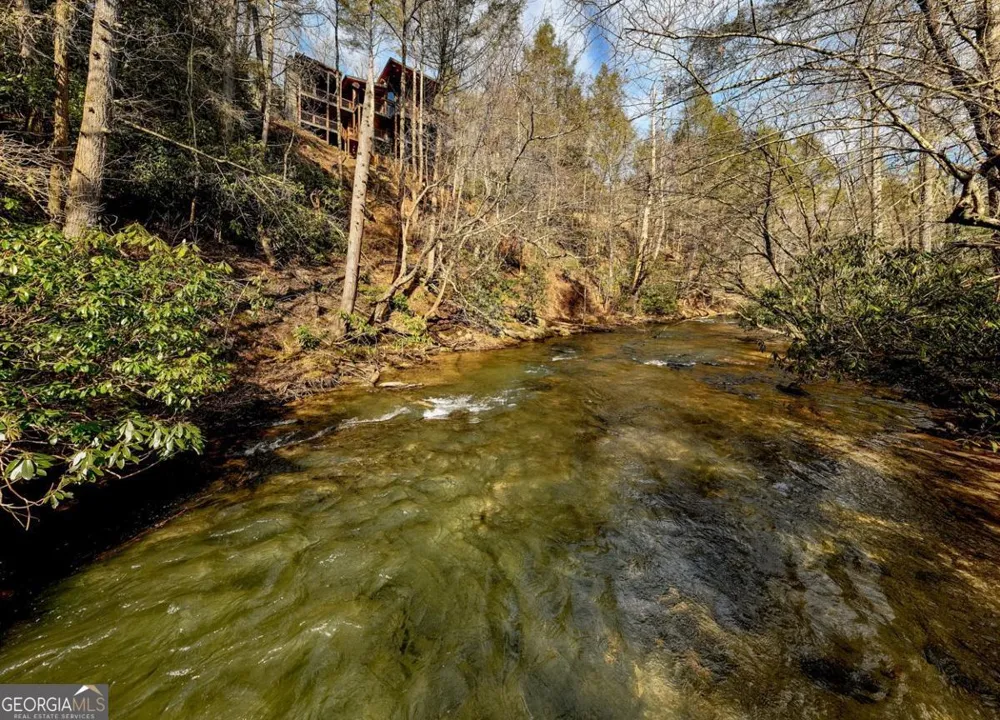 188 Paul DR Blue Ridge, GA 30513