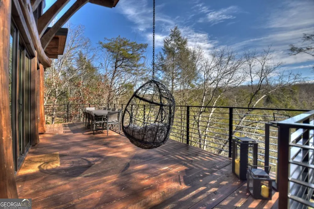 188 Paul DR Blue Ridge, GA 30513