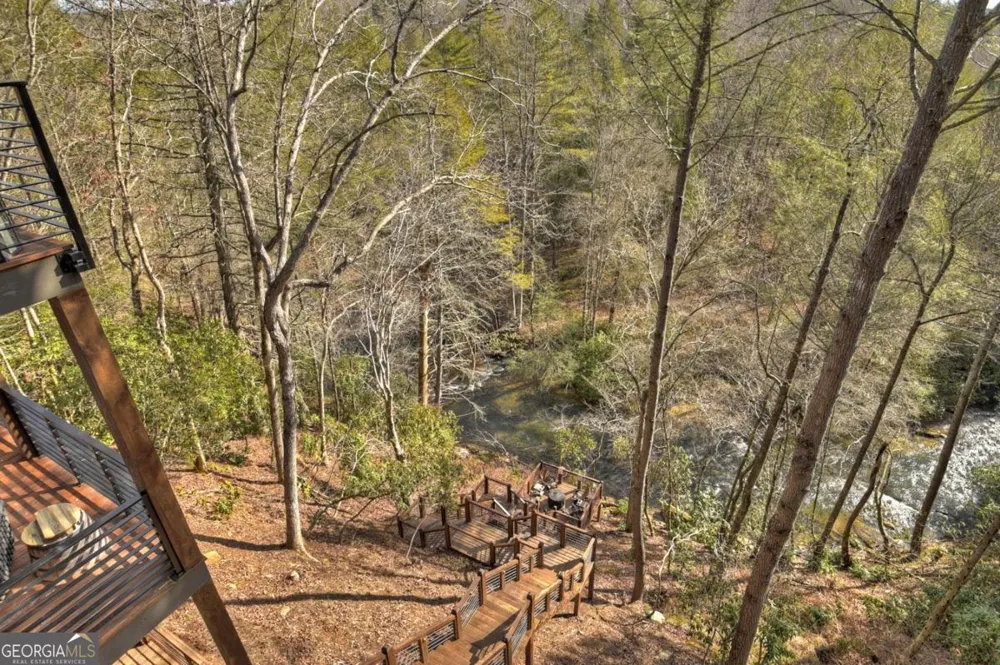 188 Paul DR Blue Ridge, GA 30513