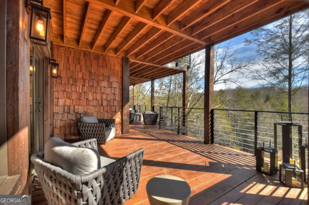 188 Paul DR Blue Ridge, GA 30513