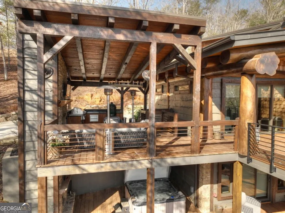 188 Paul DR Blue Ridge, GA 30513