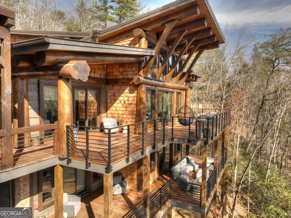 188 Paul DR Blue Ridge, GA 30513