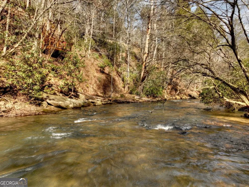 188 Paul DR Blue Ridge, GA 30513