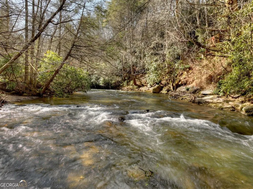 188 Paul DR Blue Ridge, GA 30513