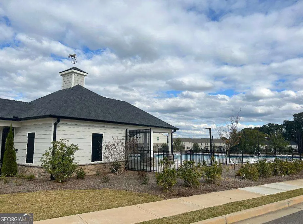 950 Sunny Lake DR Lawrenceville, GA 30043
