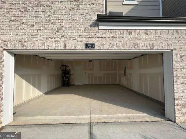 950 Sunny Lake DR Lawrenceville, GA 30043