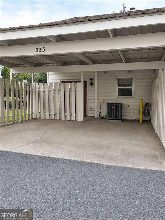 235 Chads Ford WAY Roswell, GA 30076