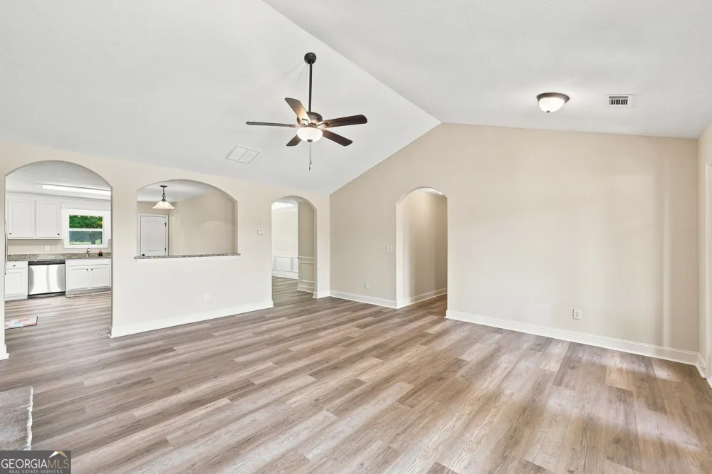 482 Logans WAY Hoschton, GA 30548