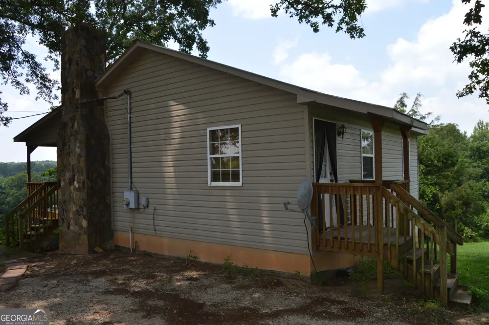 2200 Price RD Martin, GA 30557
