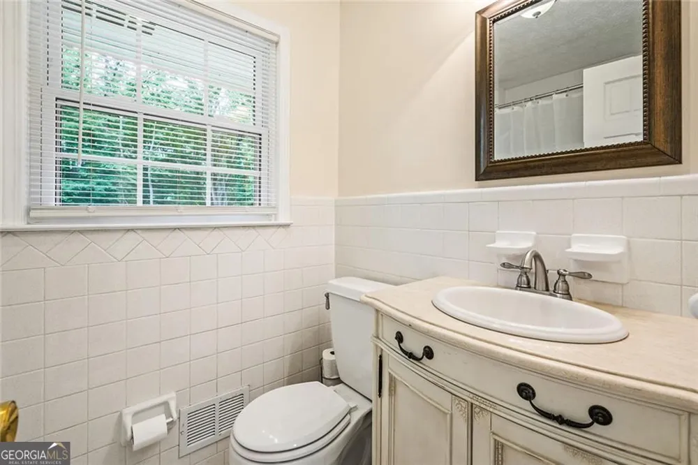 2690 Hideaway Hills LN SW Powder Springs, GA 30127