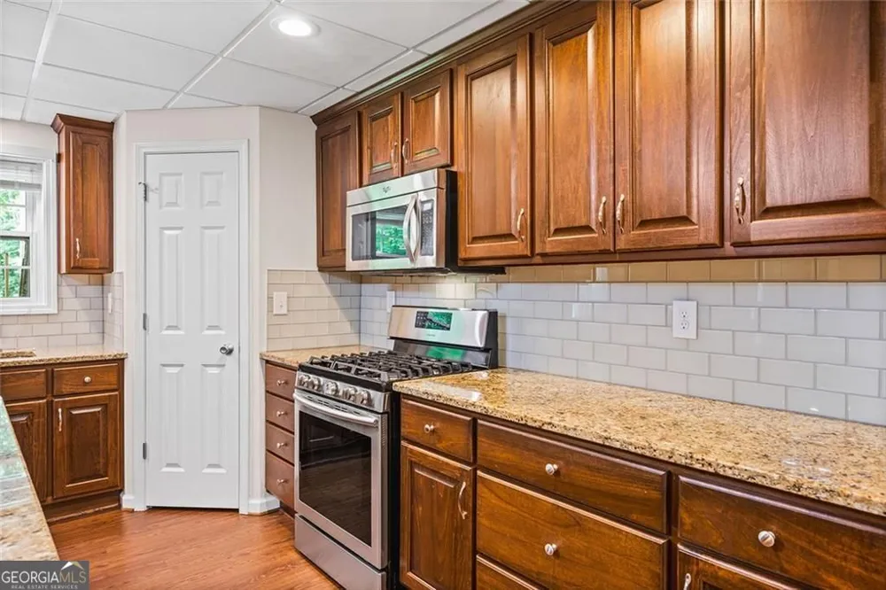 2690 Hideaway Hills LN SW Powder Springs, GA 30127