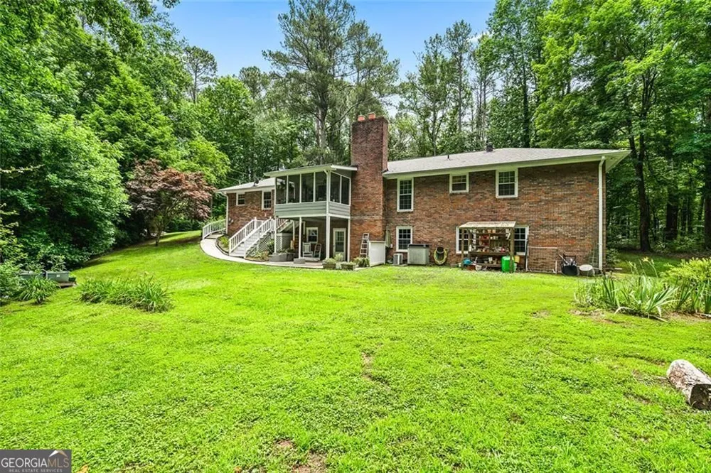 2690 Hideaway Hills LN SW Powder Springs, GA 30127
