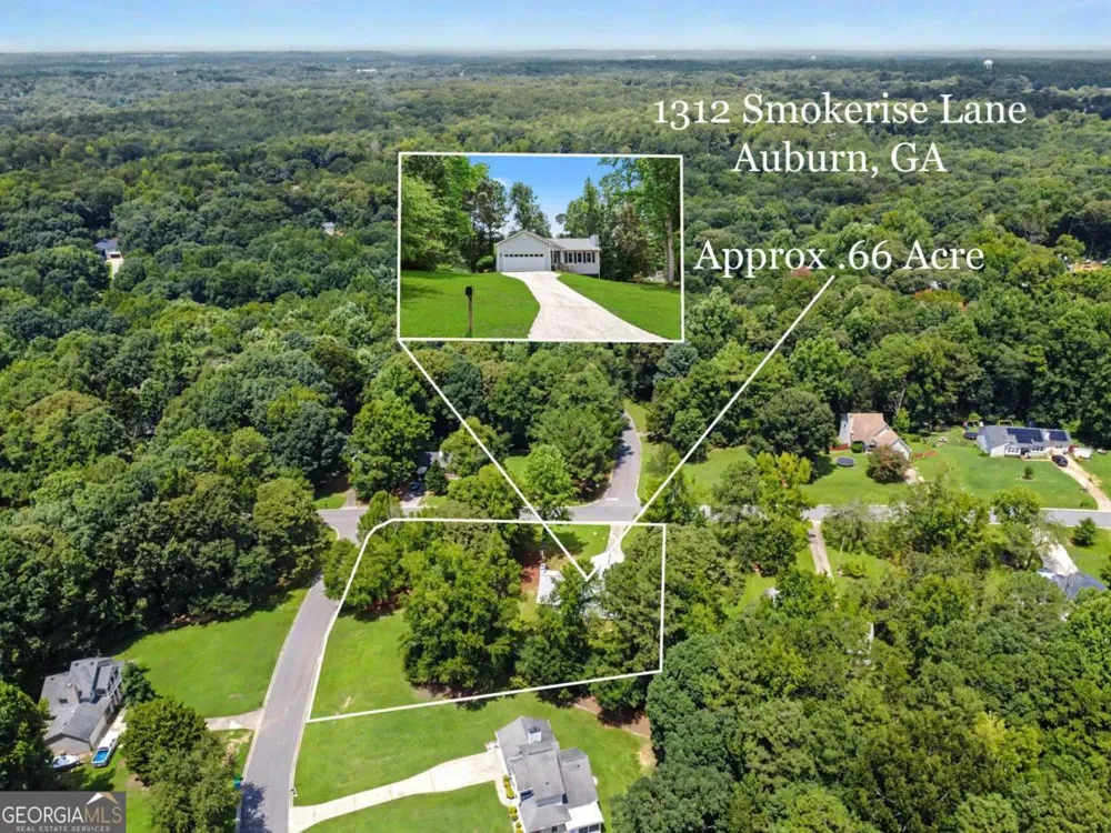 1312 Smokerise LN Auburn, GA 30011