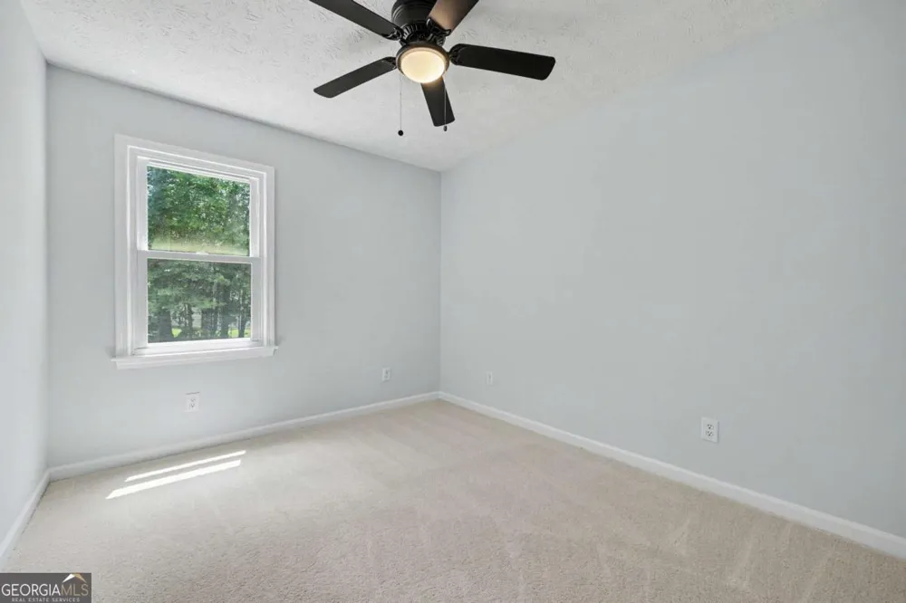 1312 Smokerise LN Auburn, GA 30011
