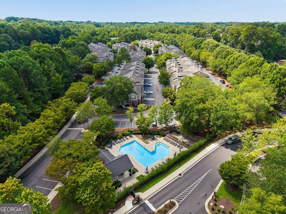 1112 Woodland LN Alpharetta, GA 30009