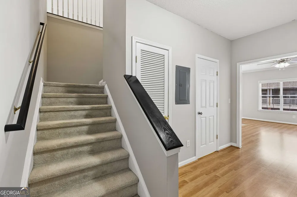1112 Woodland LN Alpharetta, GA 30009