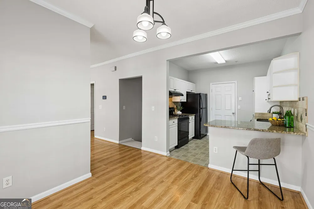 1112 Woodland LN Alpharetta, GA 30009