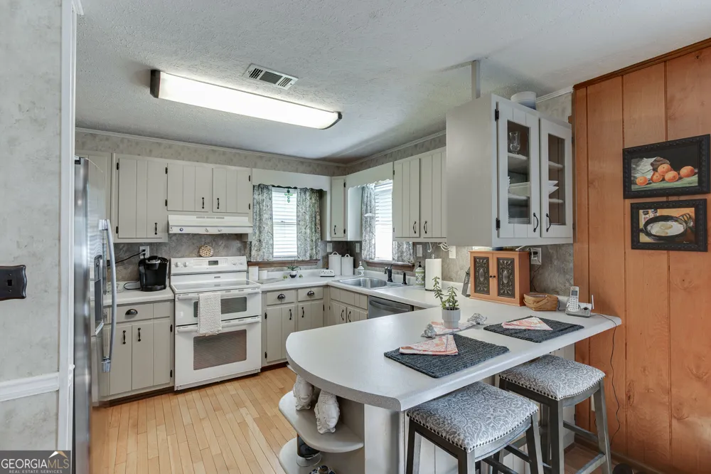 215 Heath CV Lavonia, GA 30553