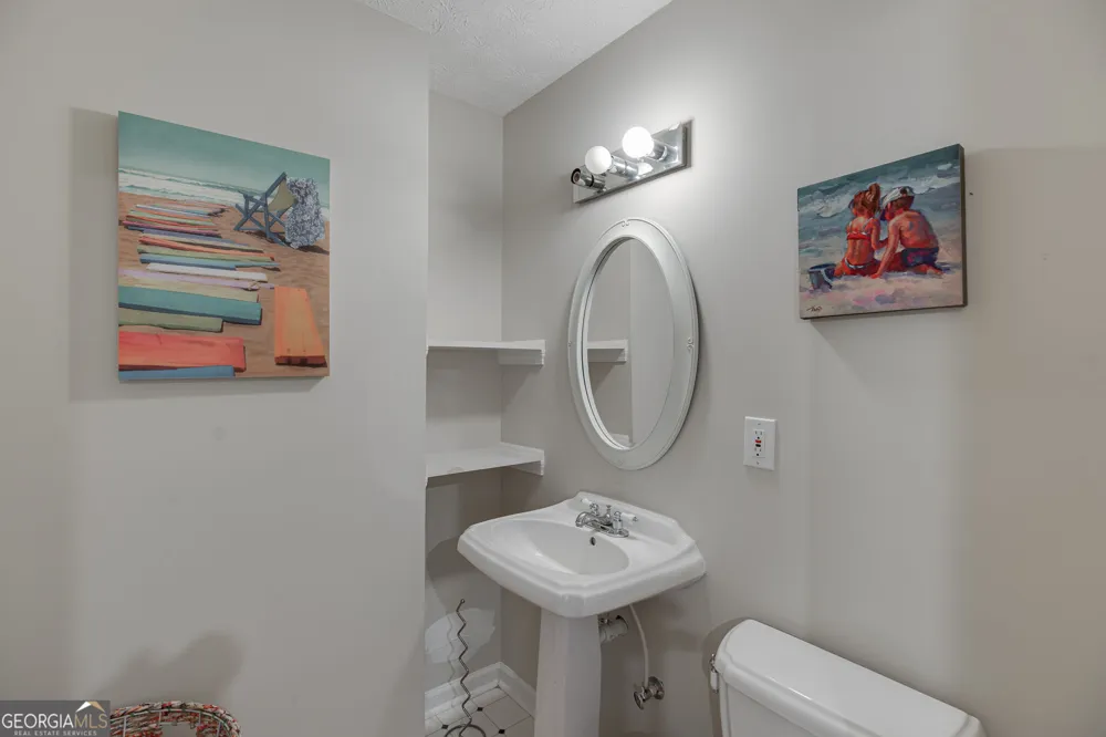 215 Heath CV Lavonia, GA 30553