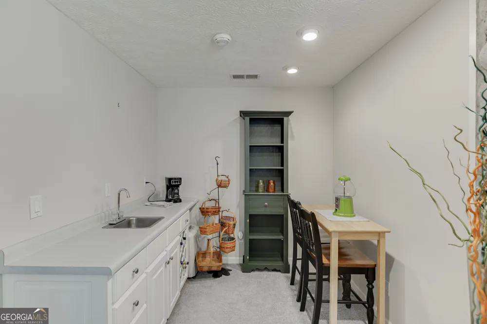 215 Heath CV Lavonia, GA 30553