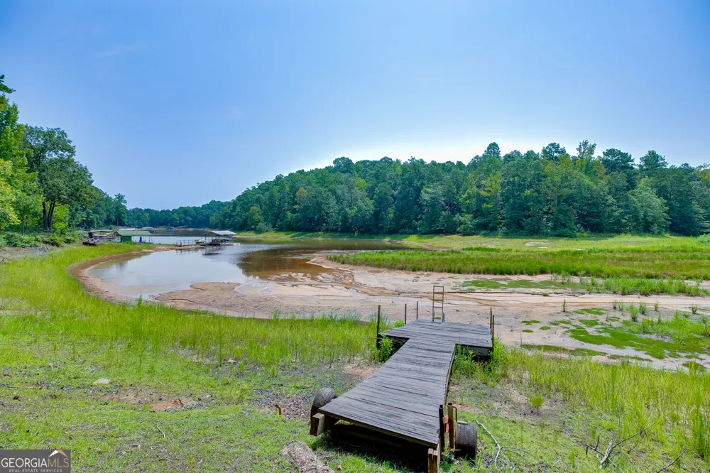 215 Heath CV Lavonia, GA 30553