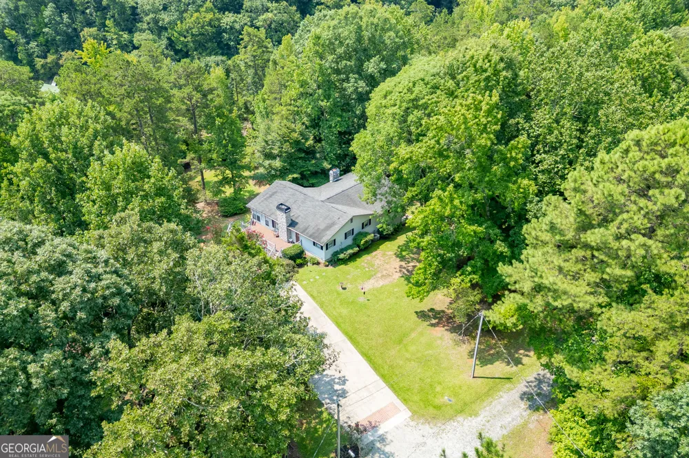 215 Heath CV Lavonia, GA 30553