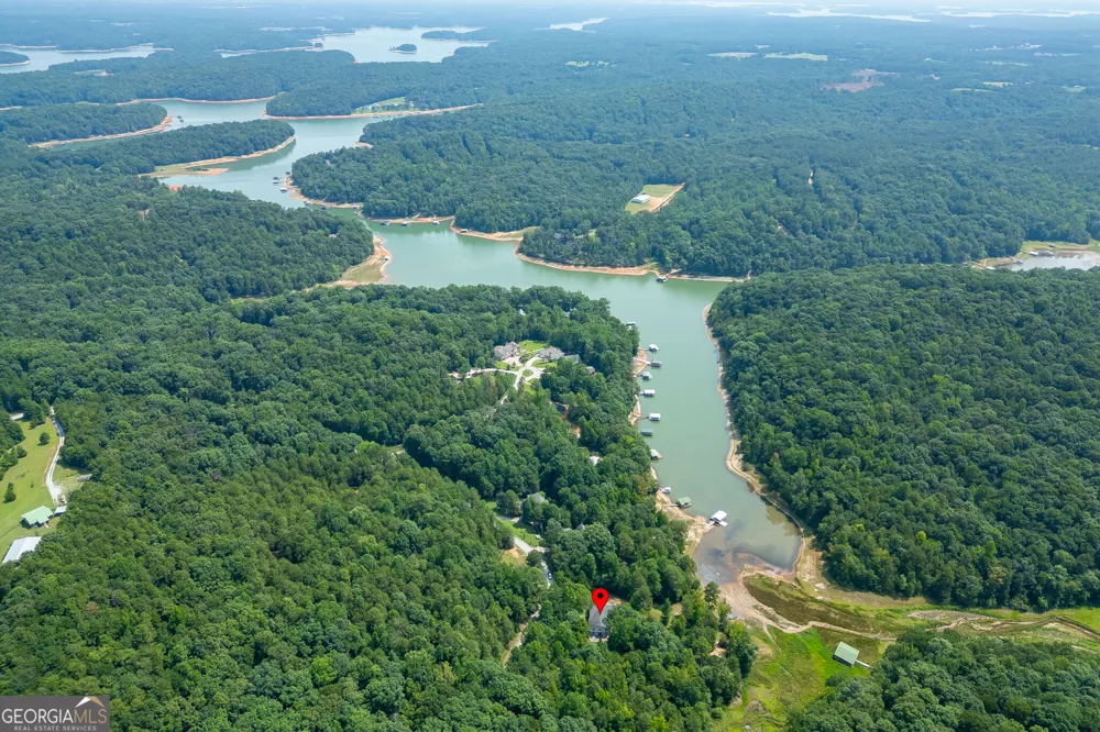 215 Heath CV Lavonia, GA 30553