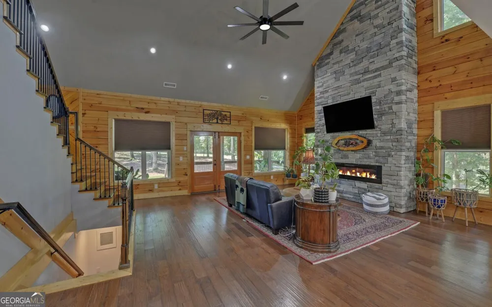203 Teasley LN Hartwell, GA 30643